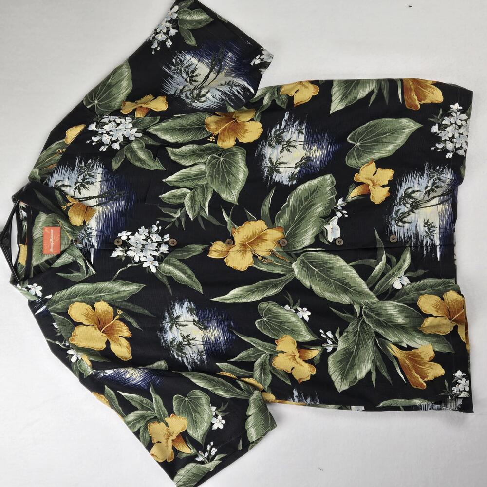 Tommy Bahama Casual Hawaiian Floral Shirt 100% Silk Size XL Tropical Aloha